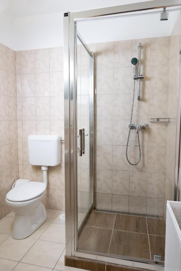 Liszt Apartman Pécs Exteriör bild